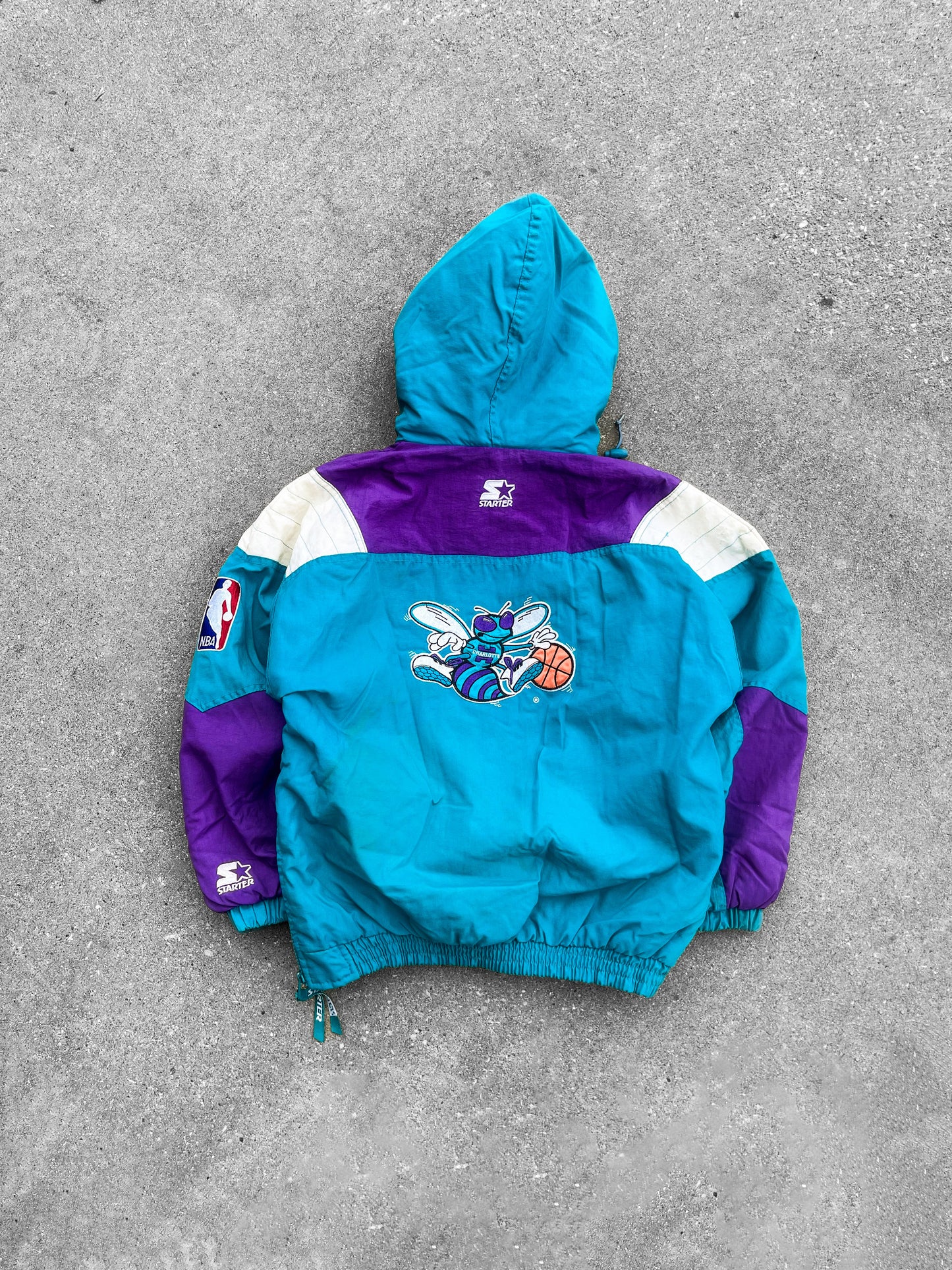 Charlotte Hornets Starter Jacket Size - M